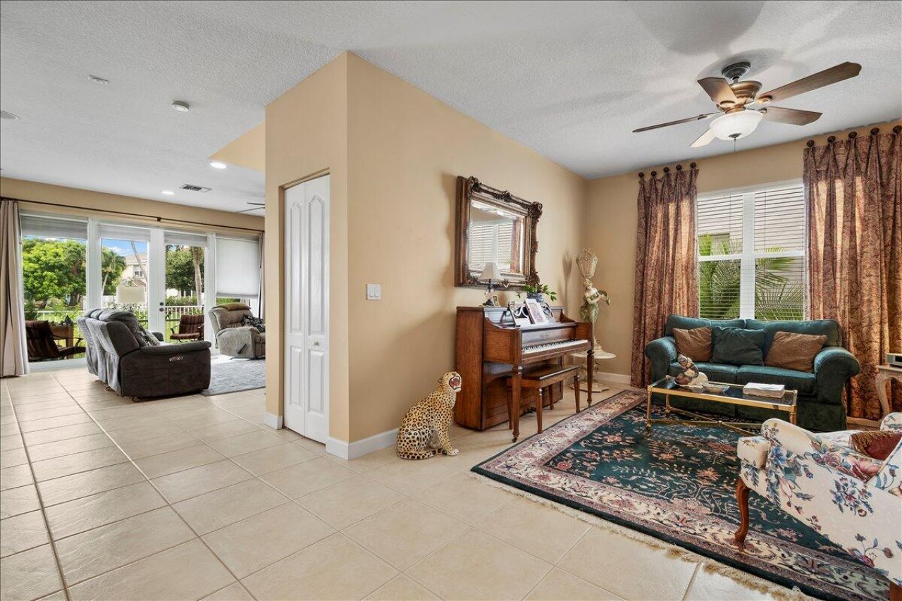 135 Hamilton Terrace, West Palm Beach, FL 33414 Photo