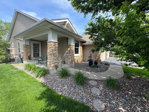 4711 Walnut Grove Lane N, Plymouth, MN 55446