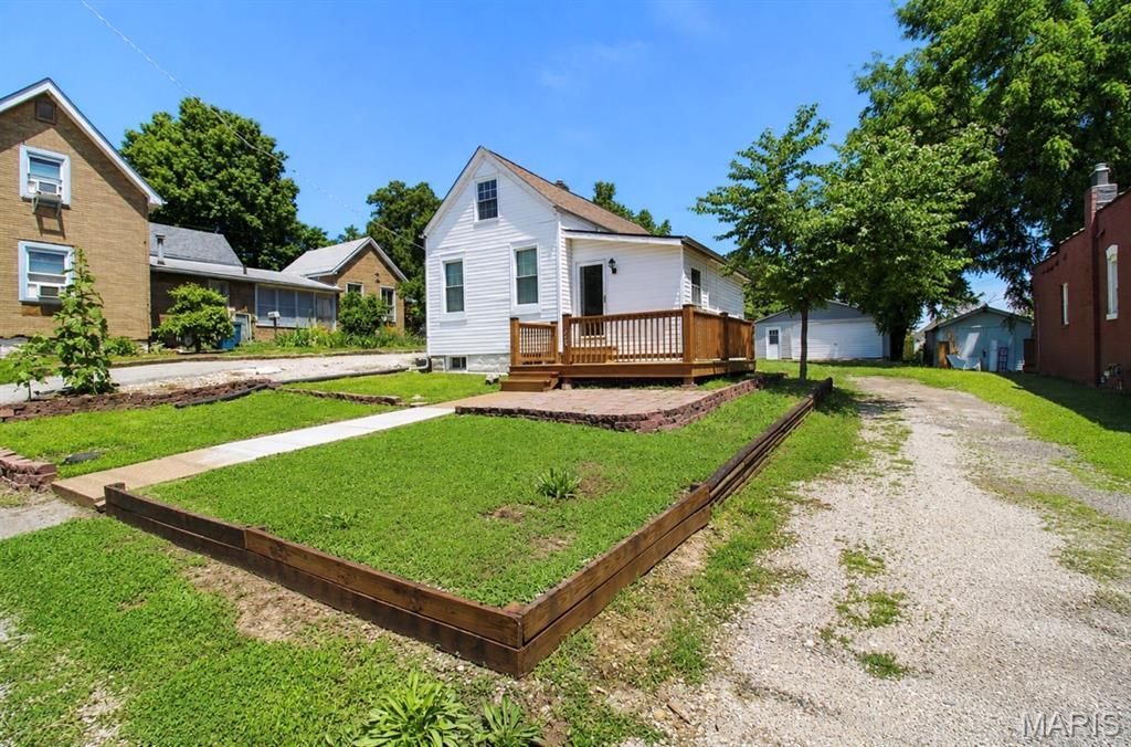 215 Weiss Avenue , Saint Louis, MO 63125 Main Photo
