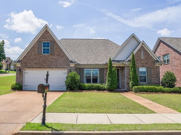 681 Centerpointe Cove, Oxford, MS 38655