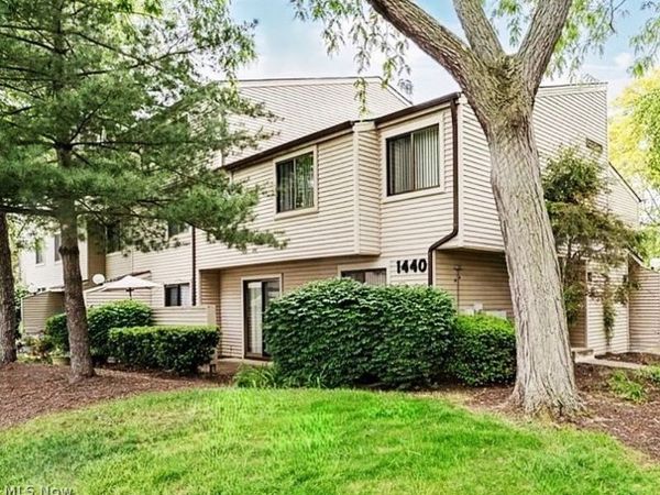 1440 Cedarwood Drive , Unit H, Westlake, OH 44145