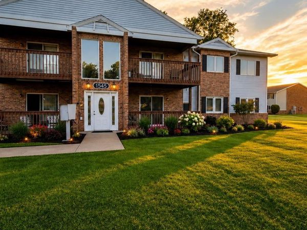 1545 Harbour Boulevard, Trenton, MI 48183