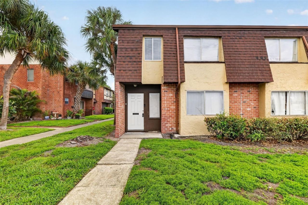 5121 Picadilly Circus Court, Orlando, FL 32839 Photo