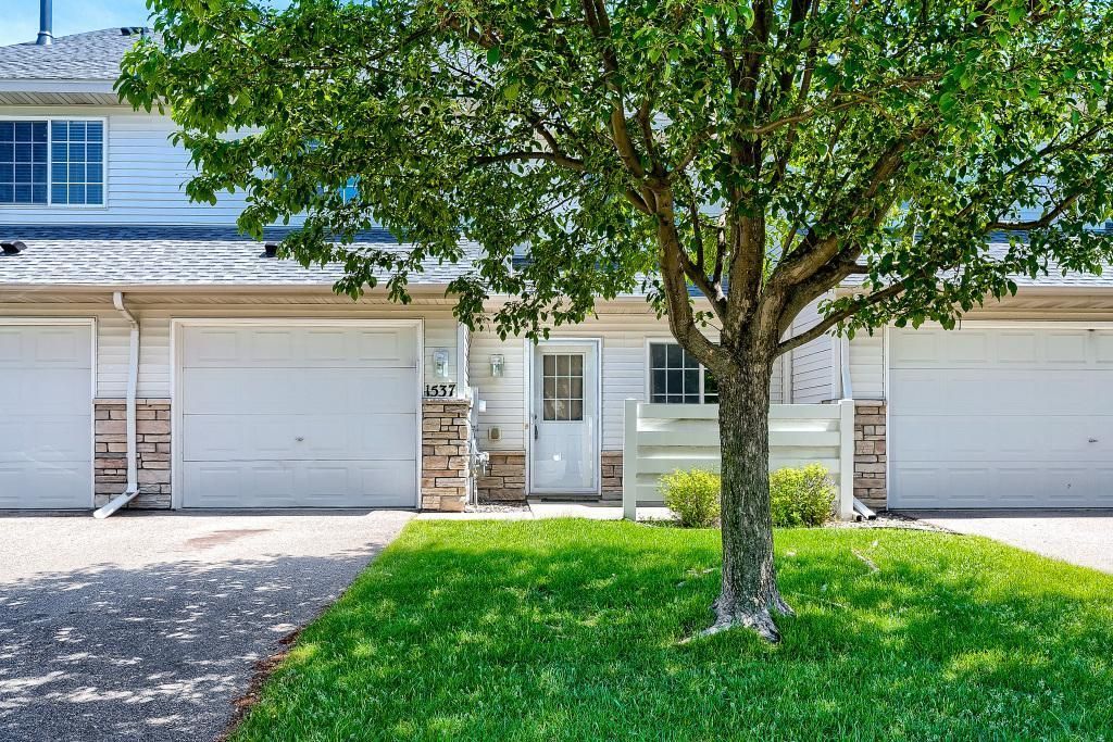 1537 Serenity Lane, Waconia, MN 55387