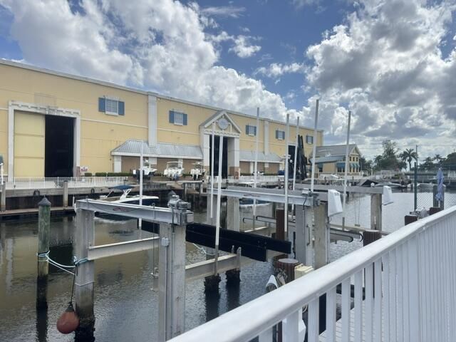 2400 NE 16th Street, Unit 205, Pompano Beach, FL 33062 Photo