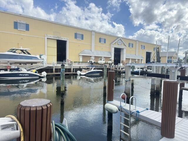 2400 NE 16th Street, Unit 205, Pompano Beach, FL 33062 Photo