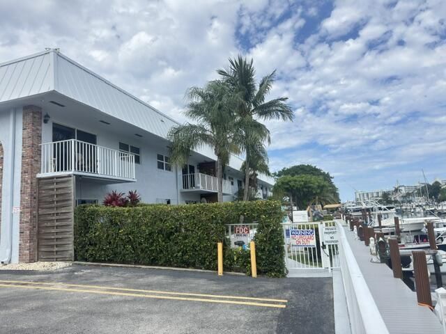 2400 NE 16th Street, Unit 205, Pompano Beach, FL 33062 Photo