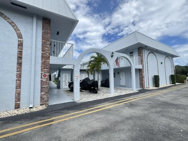 2400 NE 16th Street, Unit 205, Pompano Beach, FL 33062 Photo