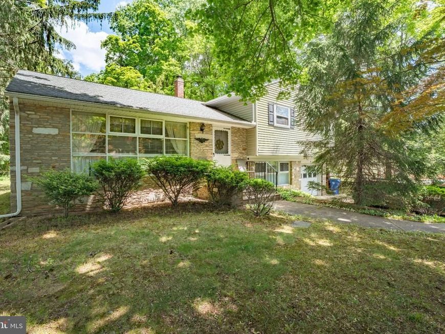 14 Lower Hilltop Road, Yardley, PA 19067 Main Photo