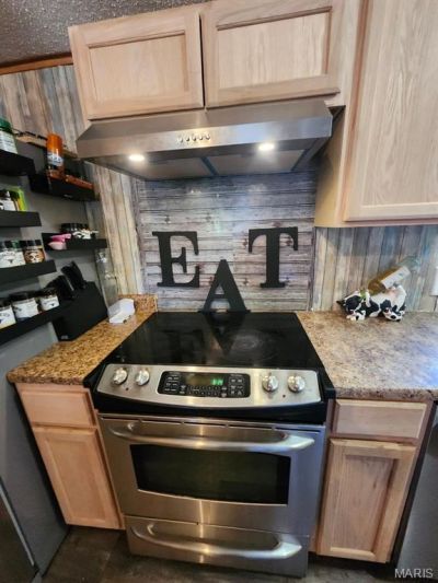 105 Mobile Manor Drive, Troy, MO 63379 Main Photo