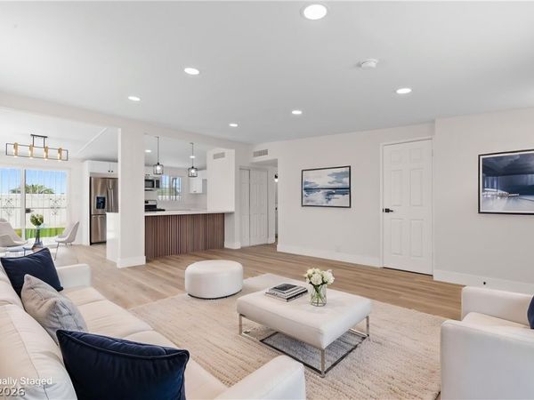 1612 Palora Avenue, Las Vegas, NV 89169