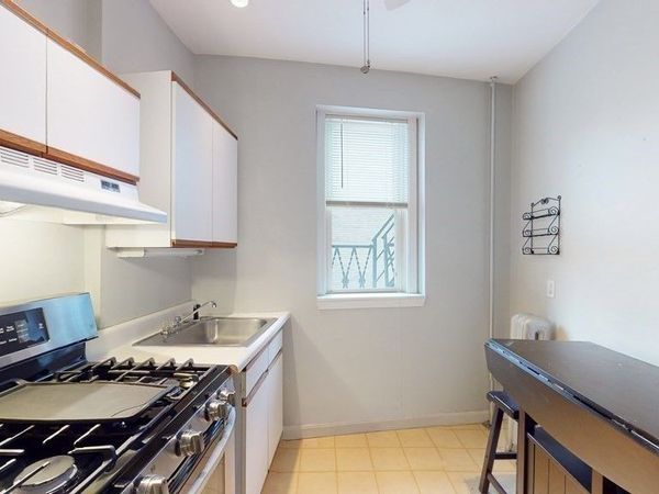 65 Park Dr, Unit 16, Boston, MA 02215