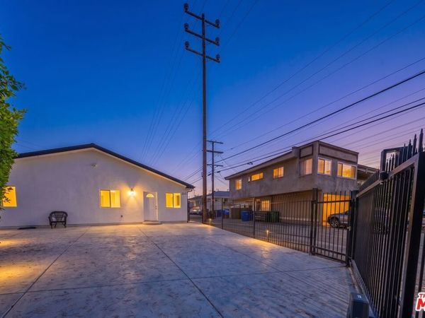 5837 N Cartwright Avenue , North Hollywood, CA 91601
