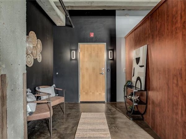 360 W Pershing Road, Unit 110, Kansas City, MO 64108