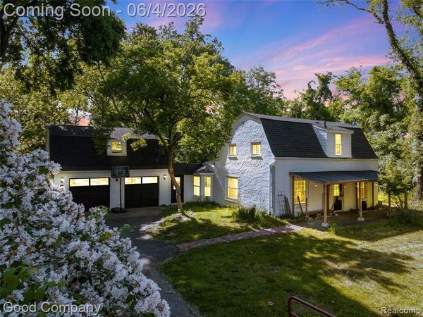 20335 Purlingbrook Street, Livonia, MI 48152