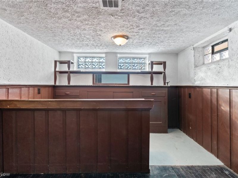 14313 Montrose Avenue, Cleveland, OH 44111 Photo 21