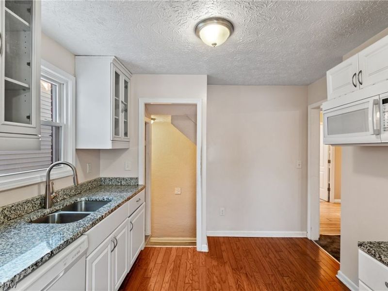 14313 Montrose Avenue, Cleveland, OH 44111 Photo 7