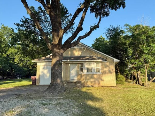 1130 S Buffalo Street, Canton, TX 75103