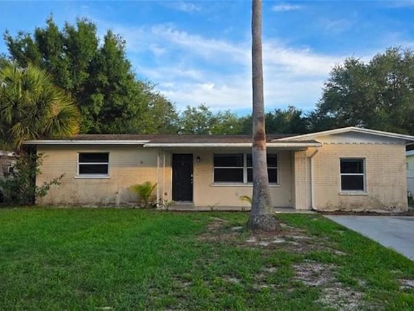731 Lakeside DR , LARGO, FL 33778