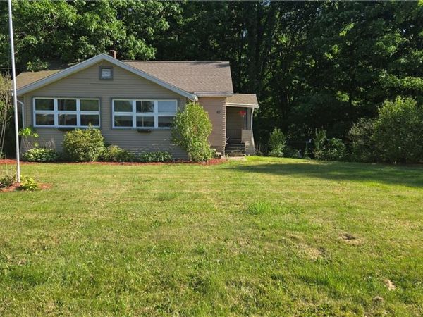 63 Fredonia Rd , Greenville, PA 16125