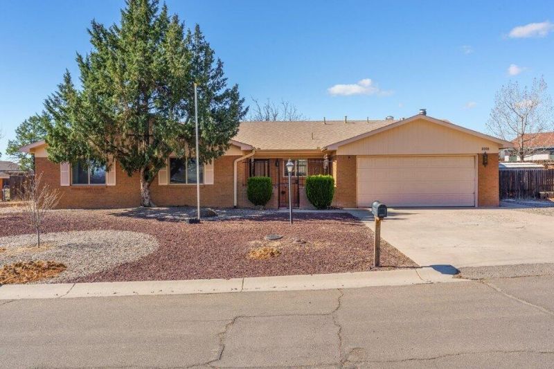 873 Campfire Road Se, Rio Rancho, NM 87124 Main Photo