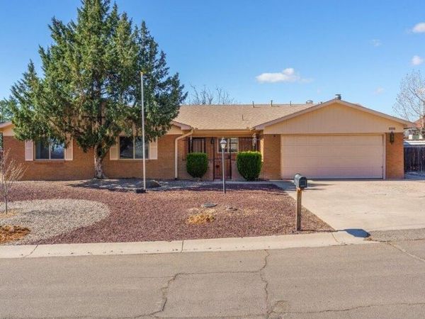 873 Campfire Road SE, Rio Rancho, NM 87124