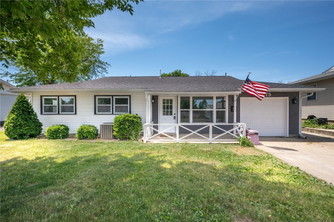 4975 Kesler Road Nw, Cedar Rapids, IA 52405 Main Photo