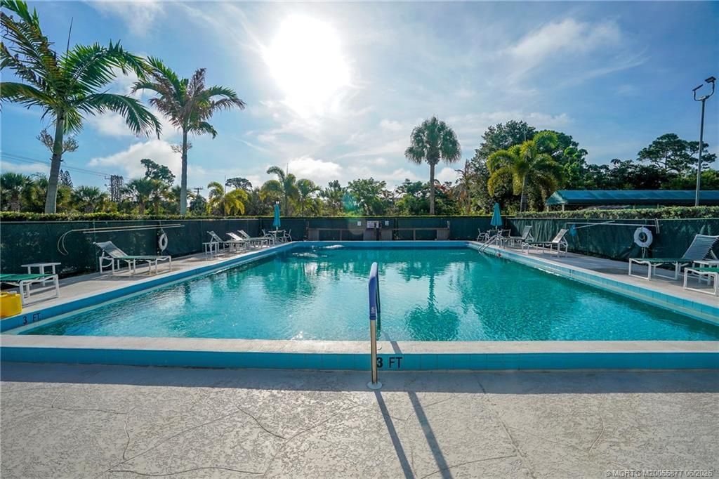 2950 SE Ocean Boulevard, Unit 122-6, Stuart, FL 34996 Photo