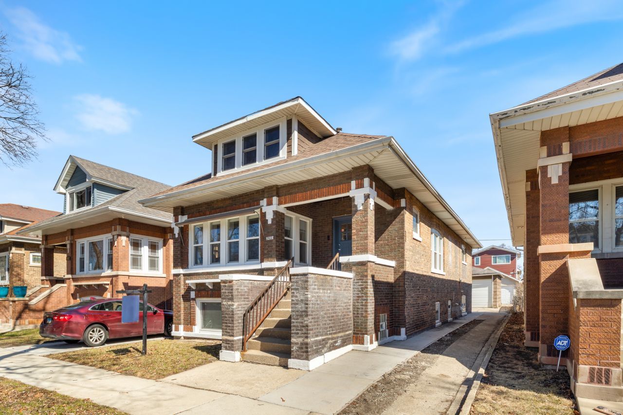 2431 Gunderson Avenue , Berwyn, IL 60402