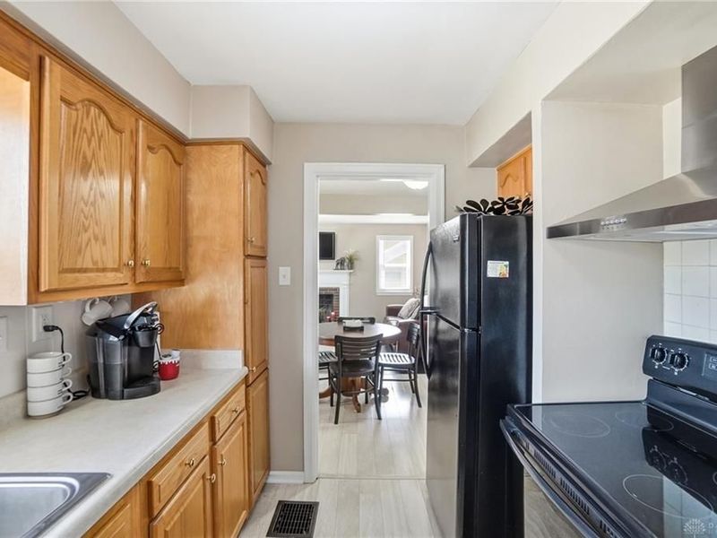 1065 Patterson Road, Dayton, OH 45420 Photo 11