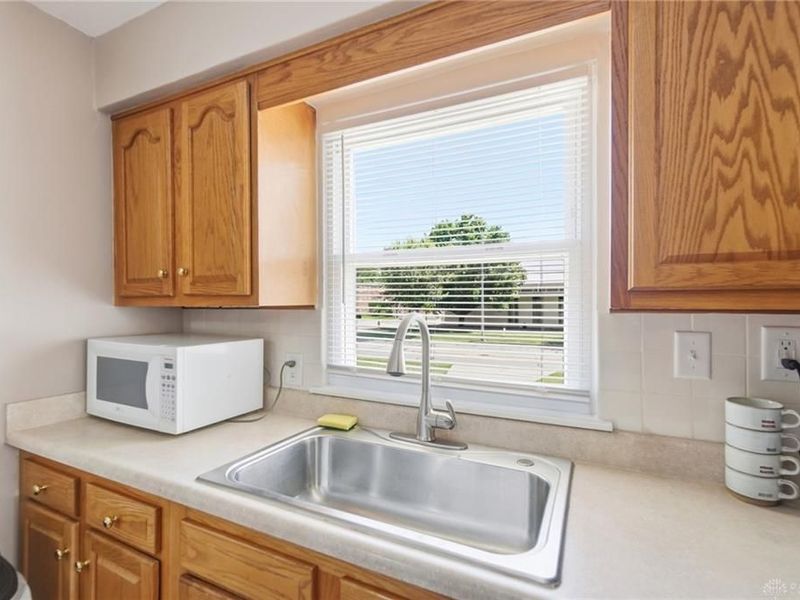 1065 Patterson Road, Dayton, OH 45420 Photo 13