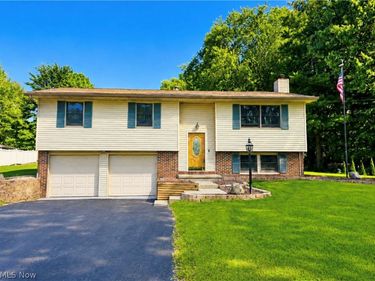 3438 Warren Meadville Road, Warren, OH 44410