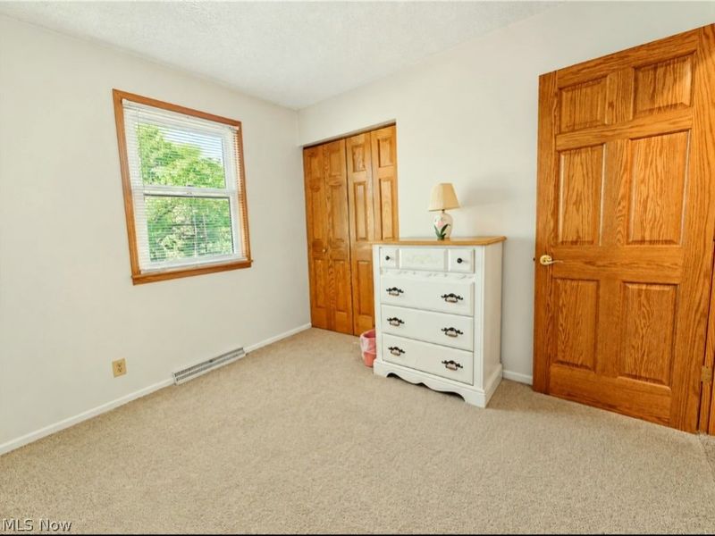 3438 Warren Meadville Road, Warren, OH 44410 Photo 12