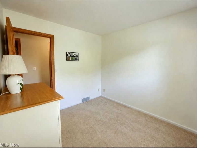 3438 Warren Meadville Road, Warren, OH 44410 Photo 13