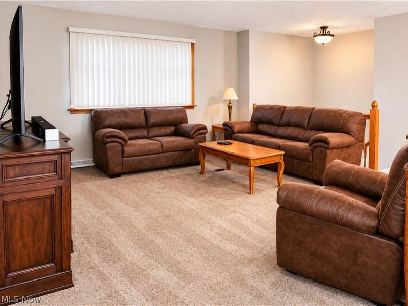 3438 Warren Meadville Road, Warren, OH 44410 Photo 3