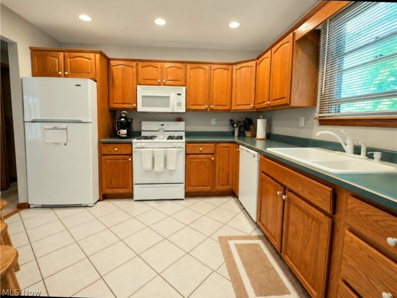 3438 Warren Meadville Road, Warren, OH 44410 Photo 7