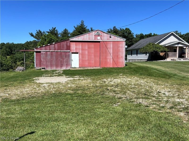 5759 College Hill Road, Cambridge, OH 43725 Photo 1