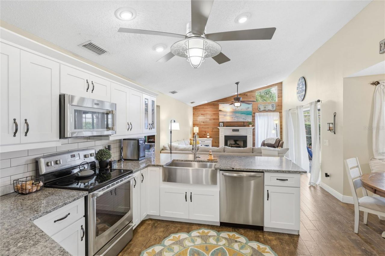 1703 76th Street W, Bradenton, FL 34209 Photo