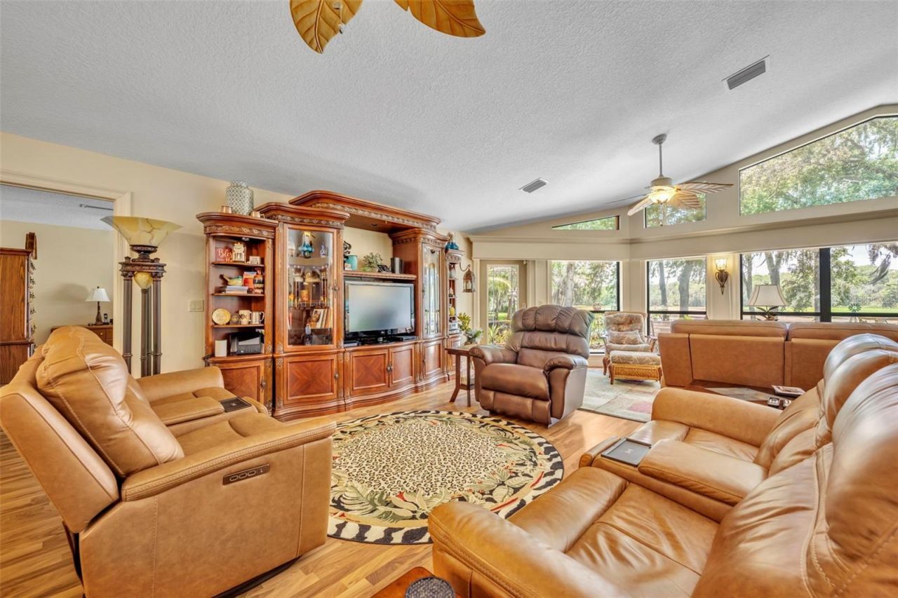 4885 Cr 307, Lake Panasoffkee, FL 33538 Photo
