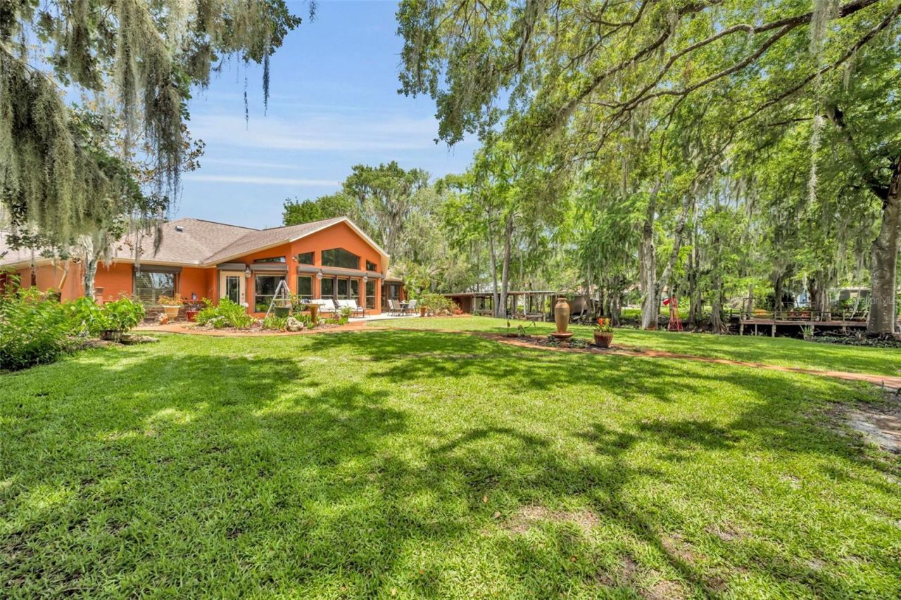 4885 Cr 307, Lake Panasoffkee, FL 33538 Photo