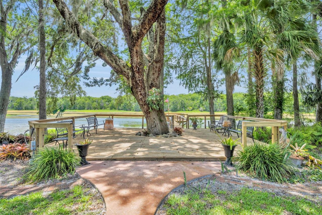4885 Cr 307, Lake Panasoffkee, FL 33538 Photo