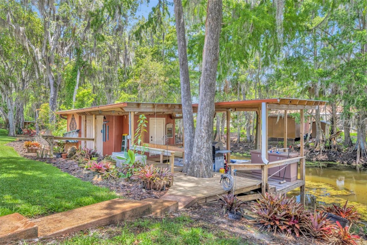 4885 Cr 307, Lake Panasoffkee, FL 33538 Photo