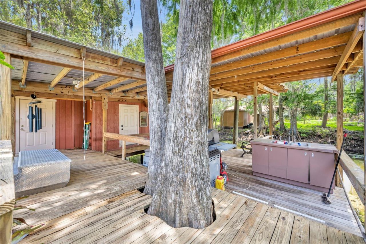 4885 Cr 307, Lake Panasoffkee, FL 33538 Photo