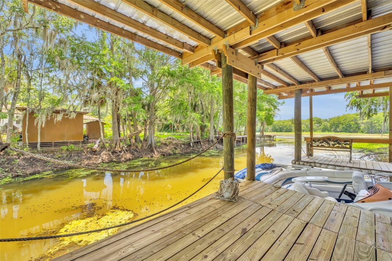 4885 Cr 307, Lake Panasoffkee, FL 33538 Photo