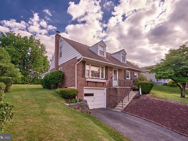 18 ARDMORE AVENUE, READING, PA 19607