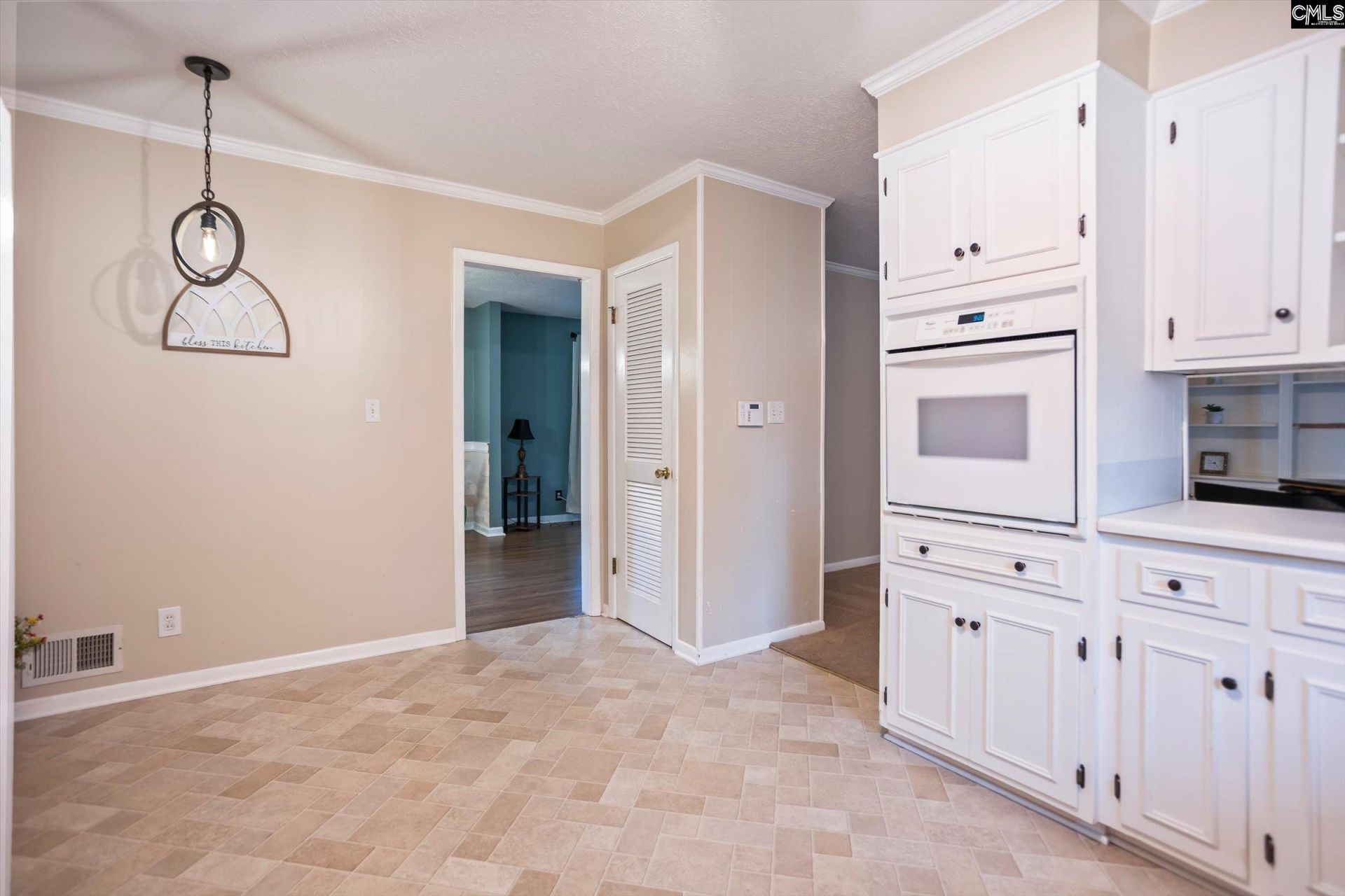 409 Laurel Drive  Photo 16