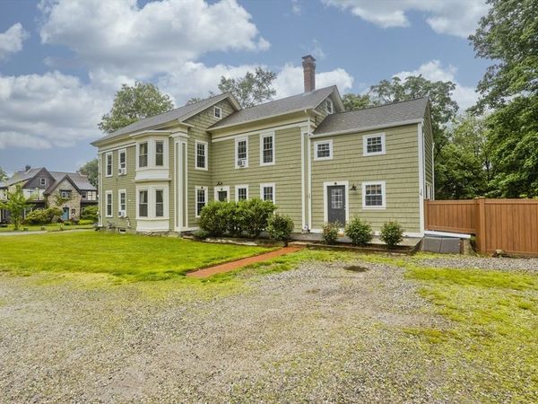 20 Worcester St, Grafton, MA 01519
