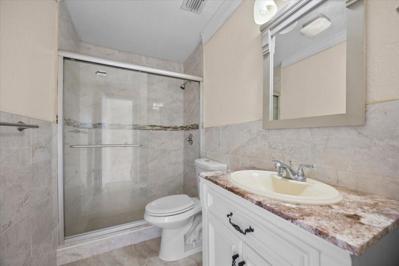 5540 S Lakewood Cir Circle S, Unit F, Margate, FL 33063 Photo