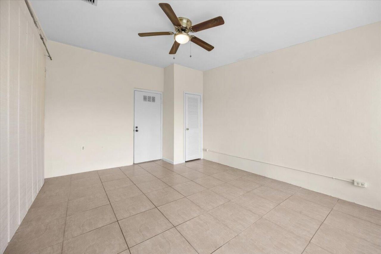 5540 S Lakewood Cir Circle S, Unit F, Margate, FL 33063 Photo