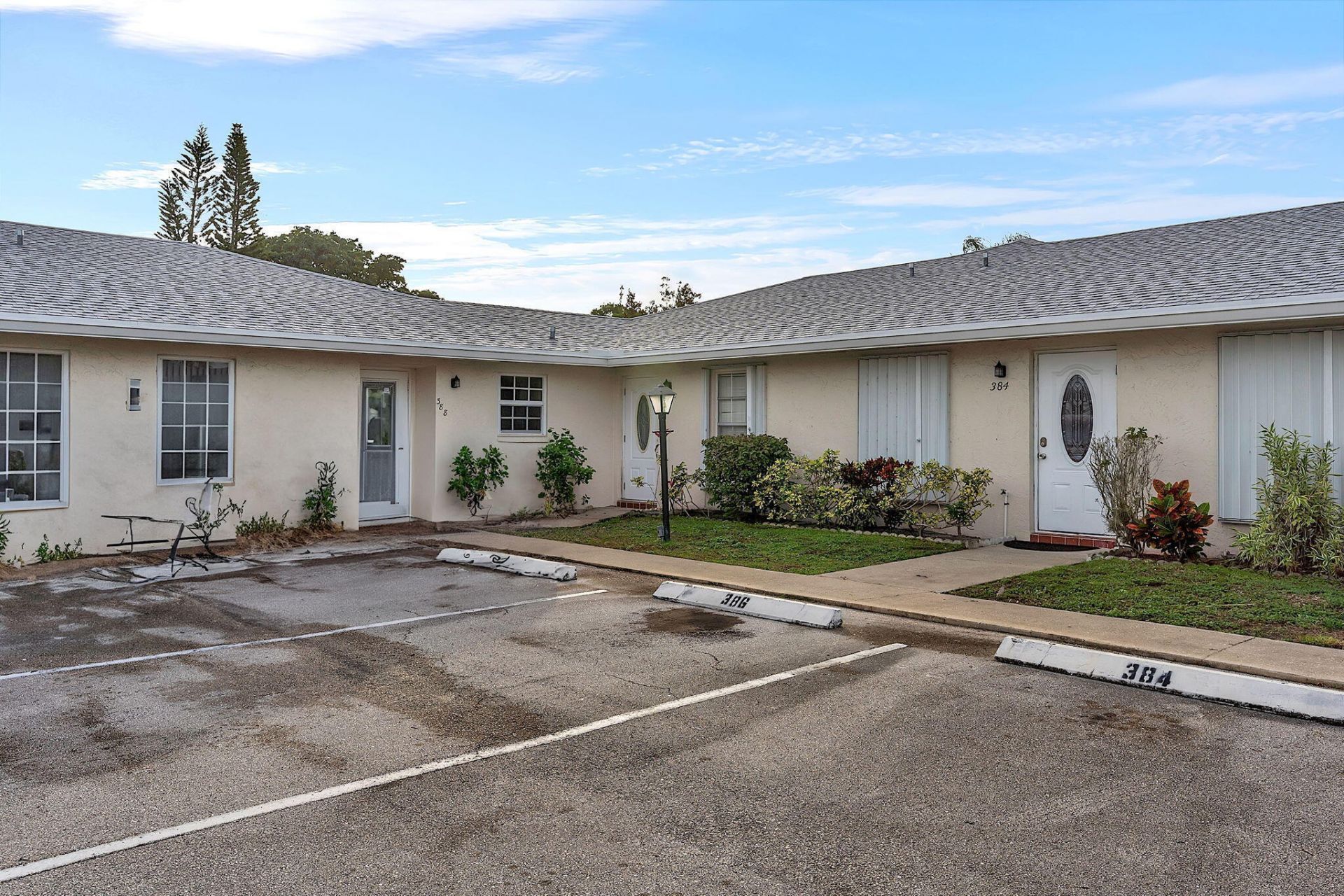386 Bennington Lane, Lake Worth, FL 33467 Photo